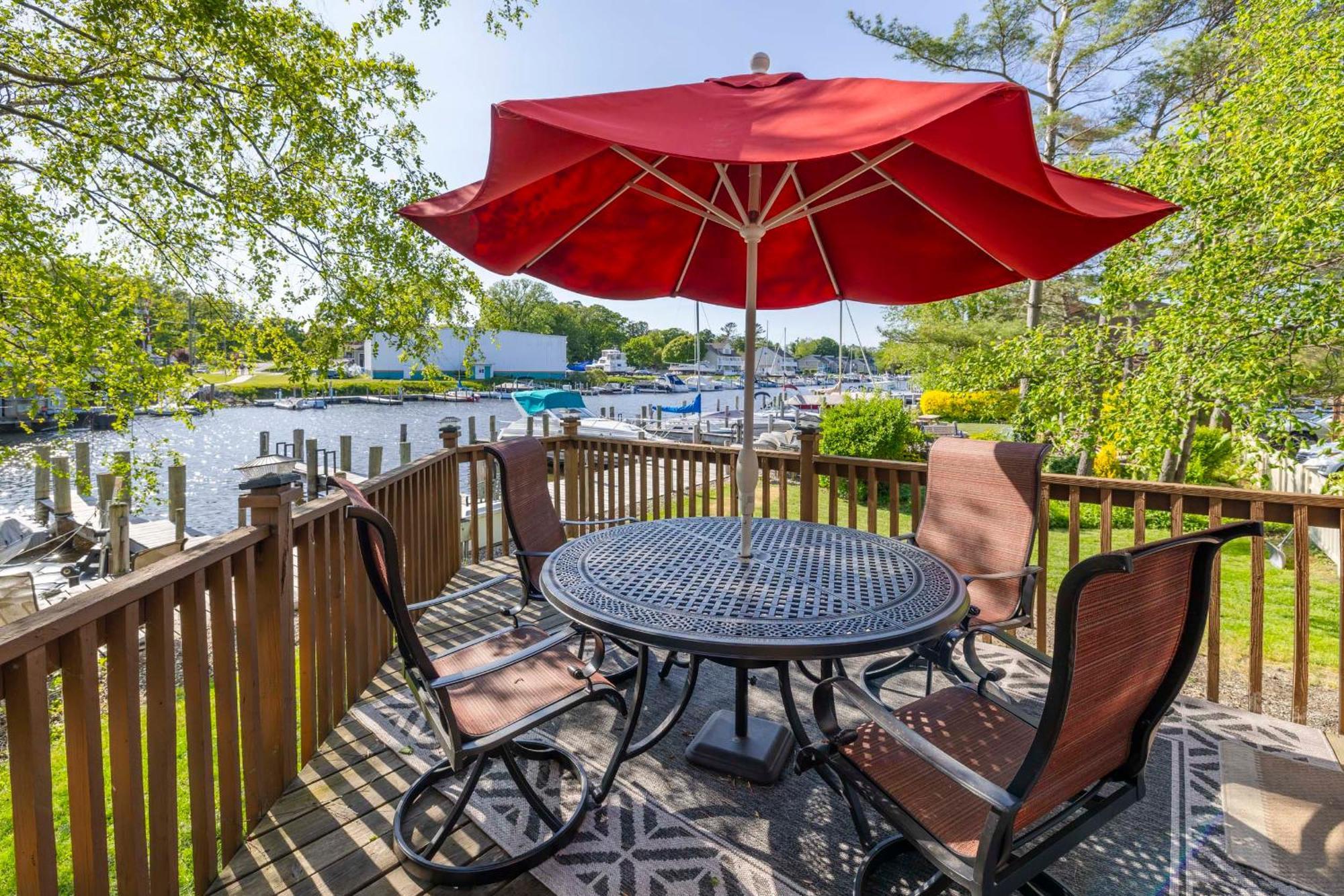 Old Harbor Inn South Haven Bagian luar foto